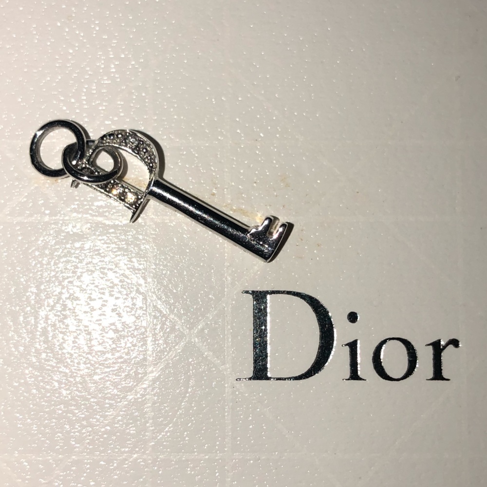 Authentic Dior key pendant 🔑
